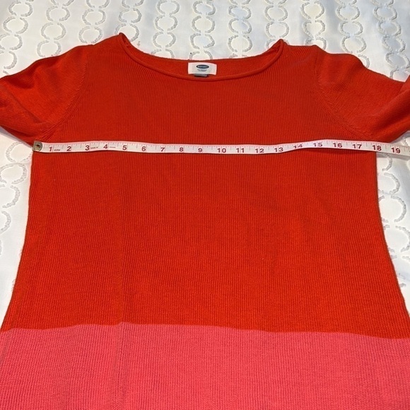 old Navy Women’s Colorblock sweater medium like new - Picture 5 of 6